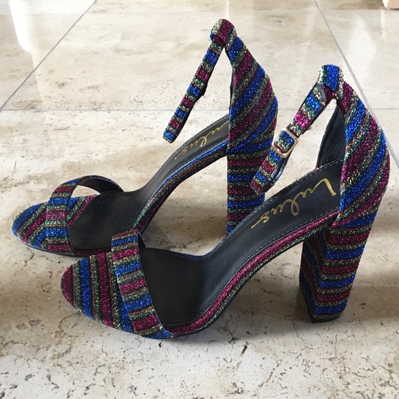 🌈NWT🌈Beautiful sparkly rainbow ankle strap heels - Picture 4 of 8